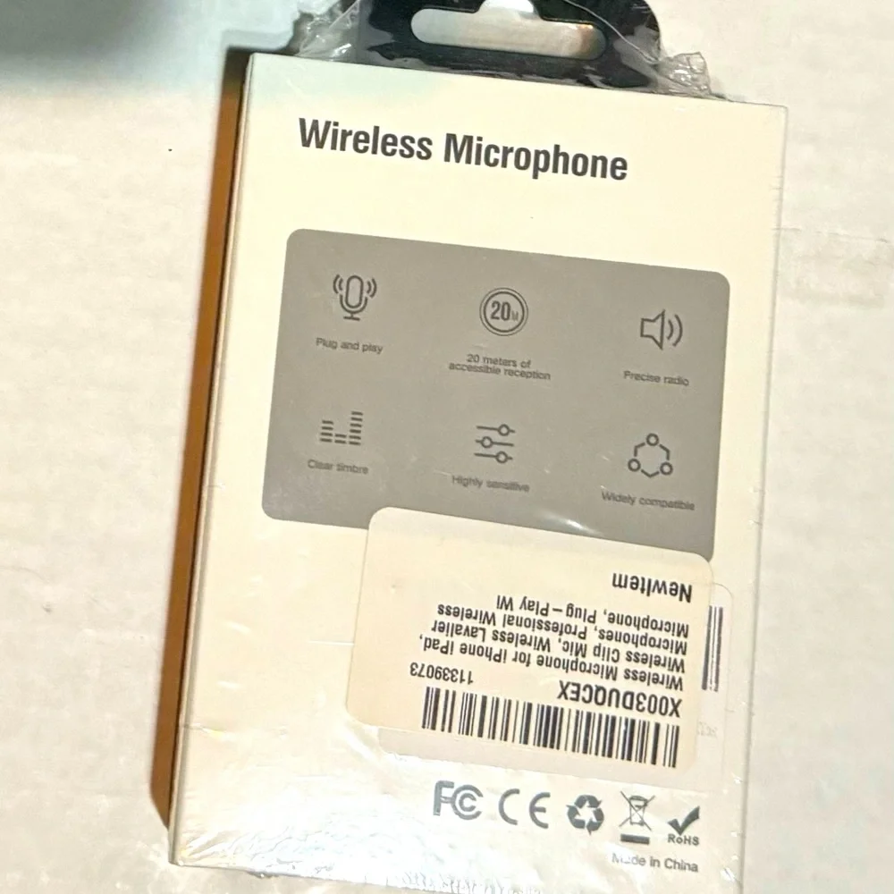 BNIB Wireless Microphone for cell phone iPhone (6-14)